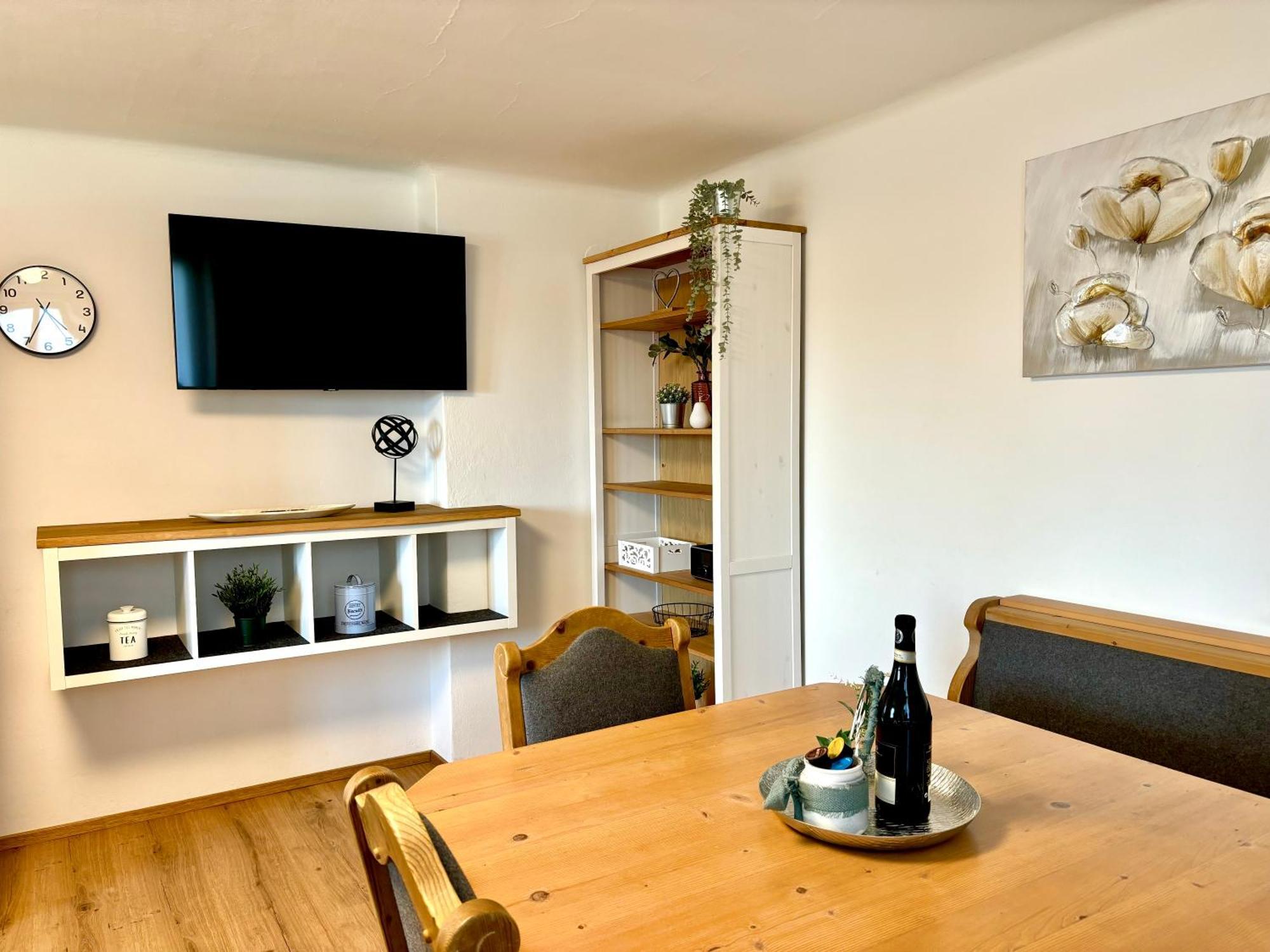 Gaesthaus "Seeblick" Seekirchen am Wallersee Quarto foto
