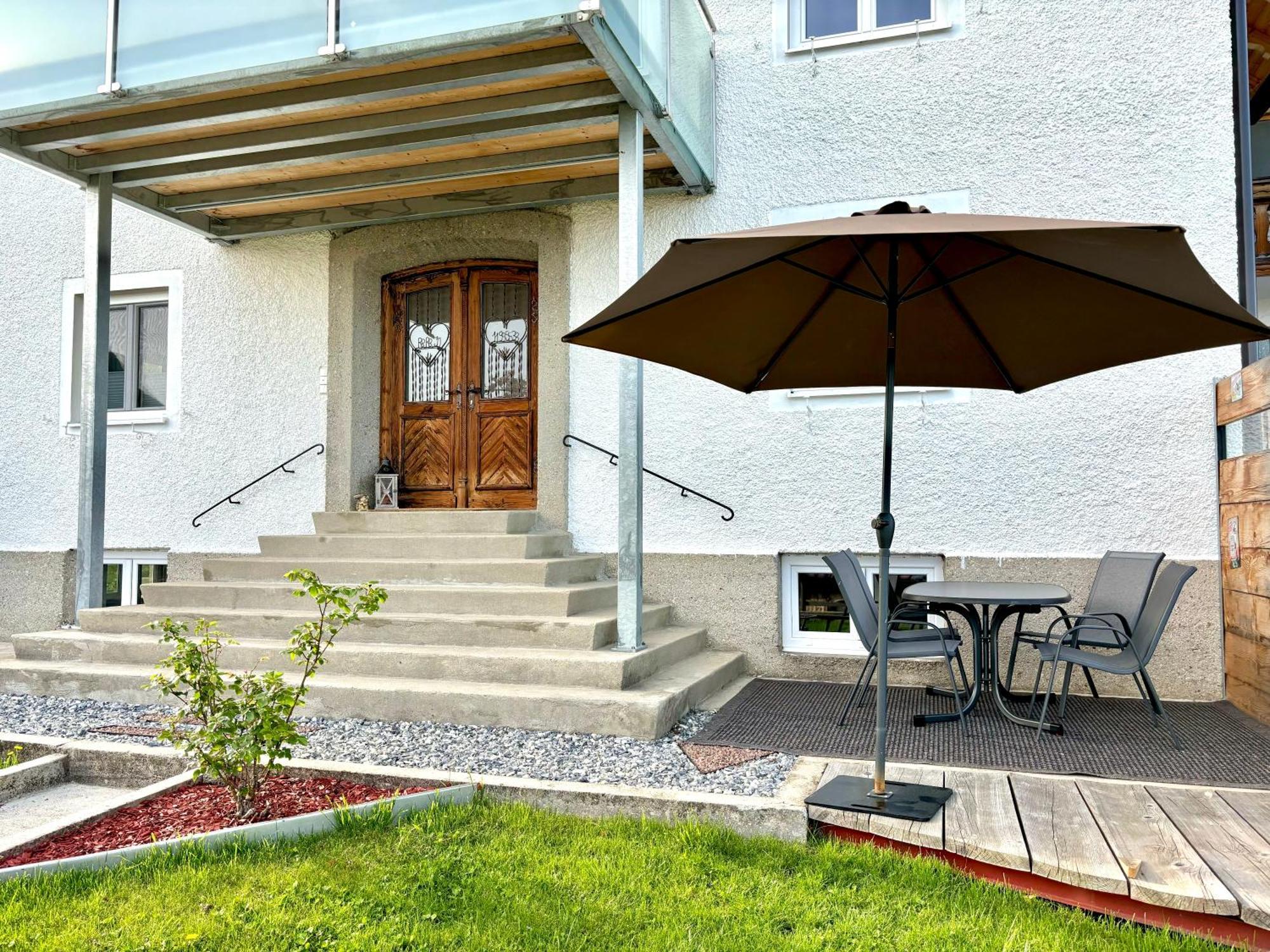 Gaesthaus "Seeblick" Seekirchen am Wallersee Quarto foto