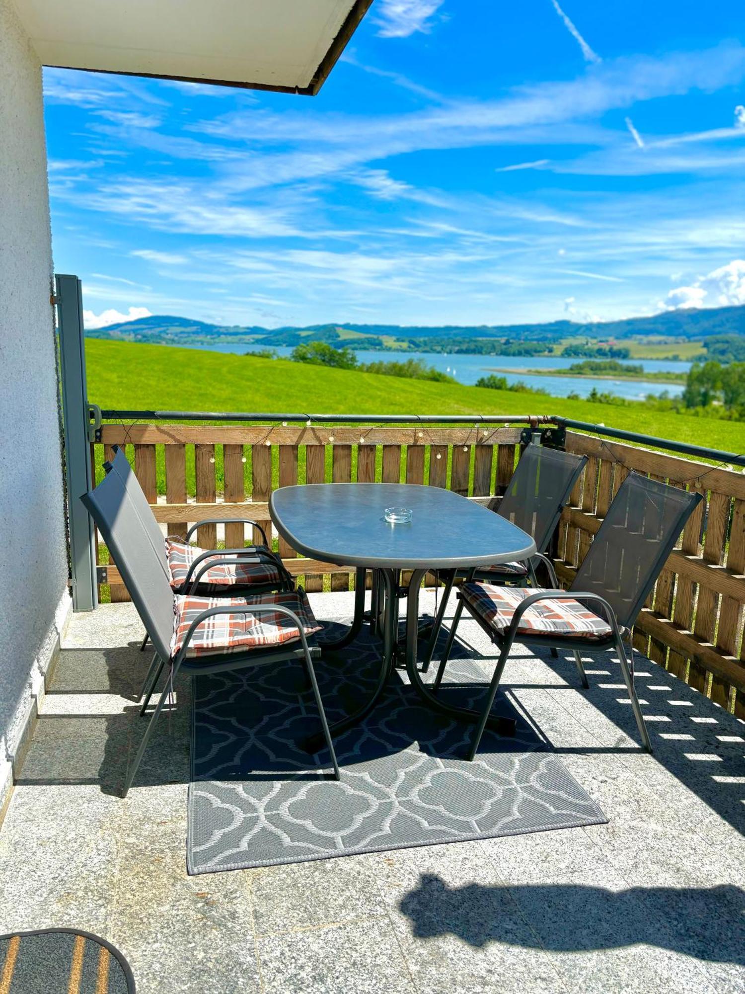 Gaesthaus "Seeblick" Seekirchen am Wallersee Exterior foto